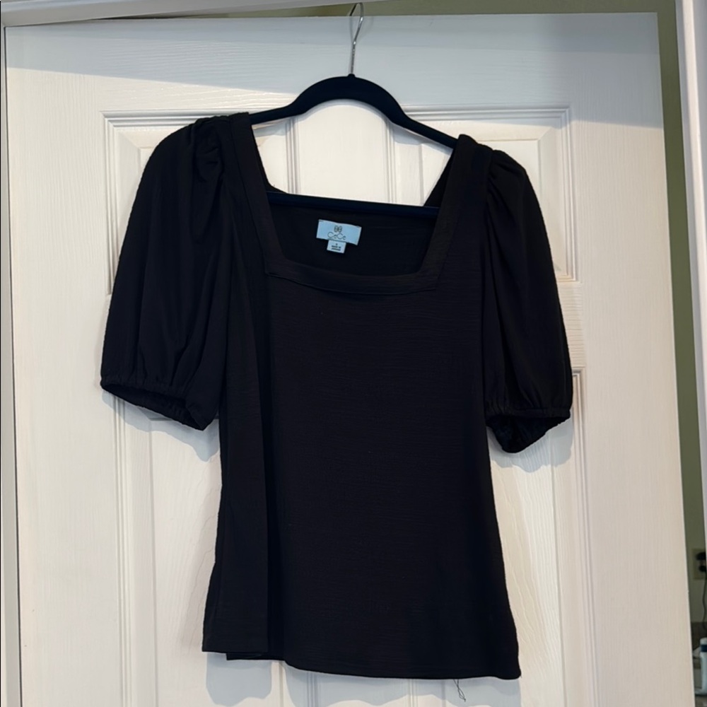 CeCe Black Fitted Puff Sleeve Blouse